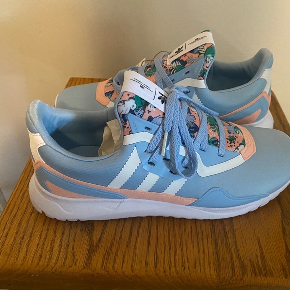 Shoes - Picture 1 of 1